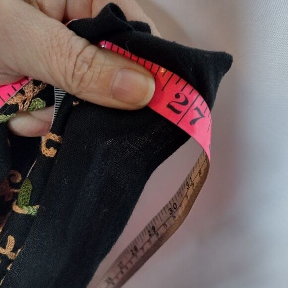 Embroidered scarf  - Picture 3 of 4